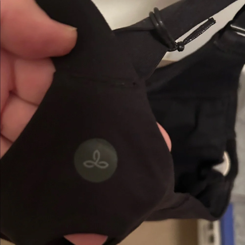 Prana Chakara Black Sports Bra NWT MEDIUM - Picture 4 of 7